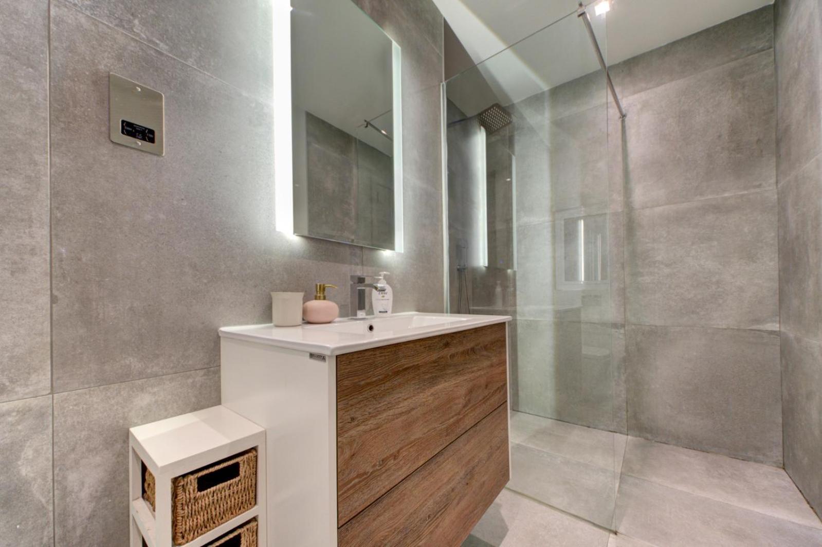 Modern Sliema Apartment Near Sea Εξωτερικό φωτογραφία
